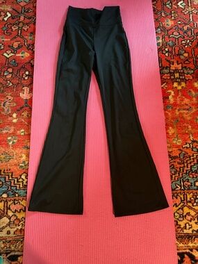 H&M black flare leggings